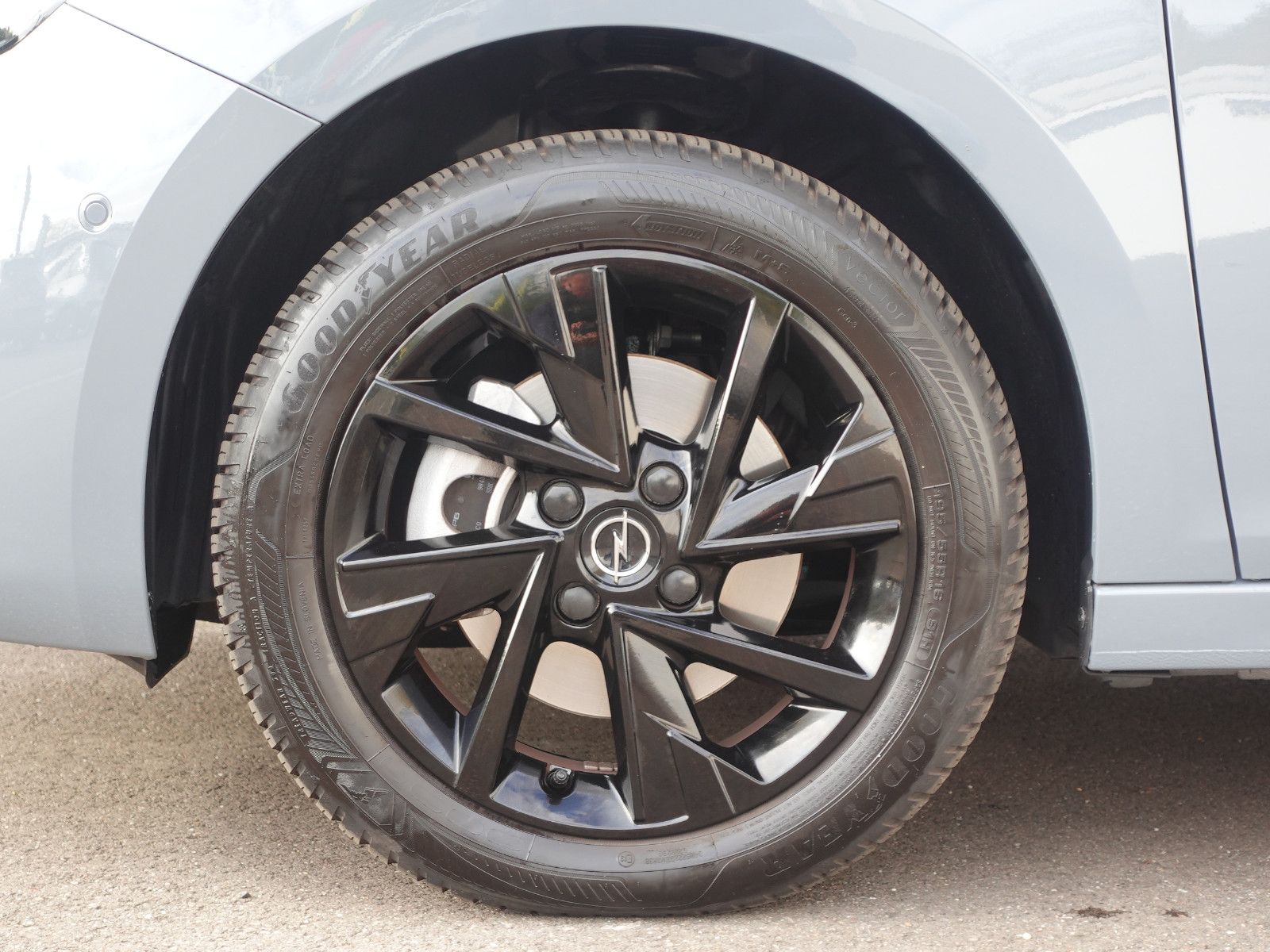 Fahrzeugabbildung Opel Corsa 1.2Turbo GS Automatik Allwetter,SHZ,Kamera