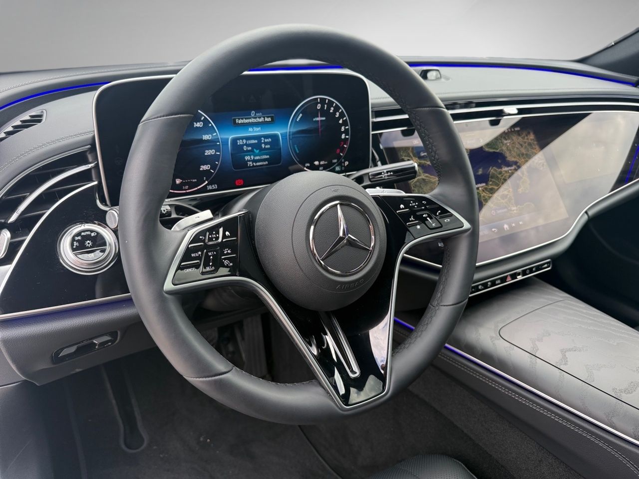 Mercedes-Benz E 300 e T Exclusive Superscreen AHK 20 Zoll AMG foto 16