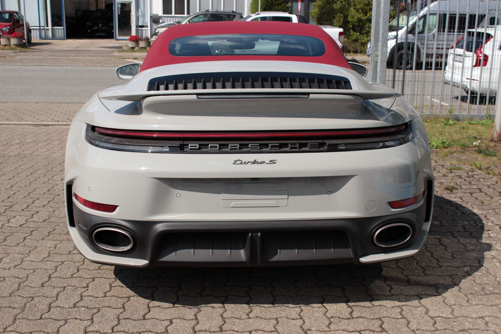 Fahrzeugabbildung Porsche 992.2 Turbo S Cabrio *LIFT* *BURMESTER* *INNO*