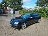 Mercedes-Benz CLK 200 KOMPRESSOR AVANTGARDE Leder Alu - Mercedes CLK 200 mit Schiebedach