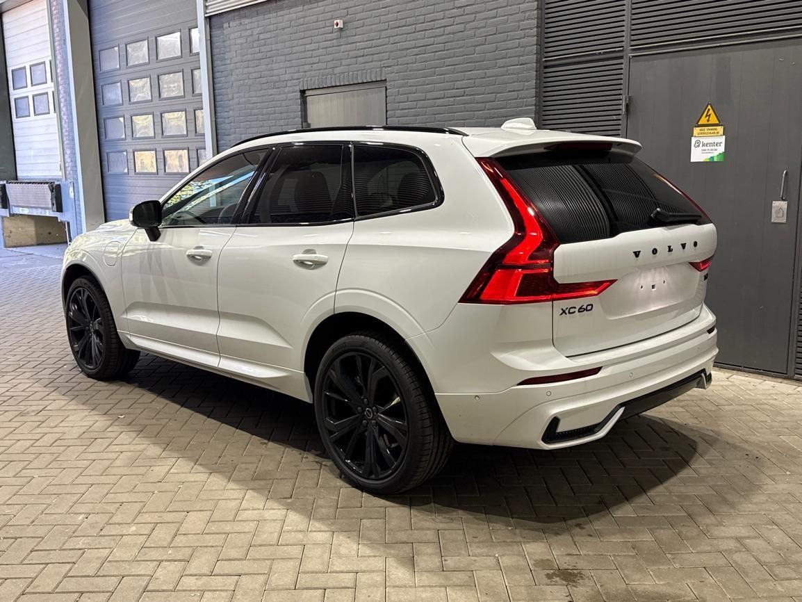 Volvo XC60 T6 Plus Black Edition | Harman/Kardon | pan imagem 3