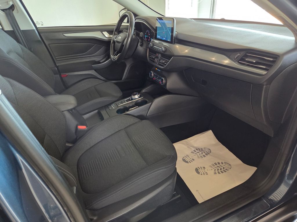 Ford Focus Turnier Active HU AU NEU AUTOMATIK AHK – Ansicht 14
