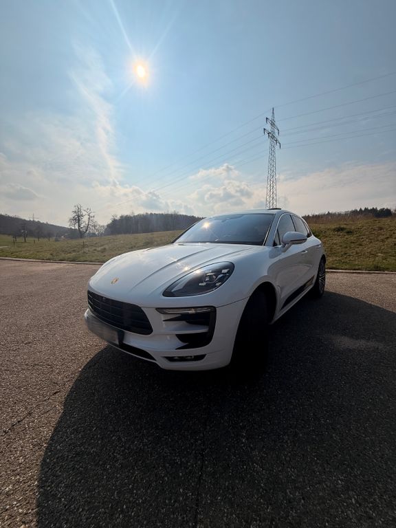 Image of Porsche Macan