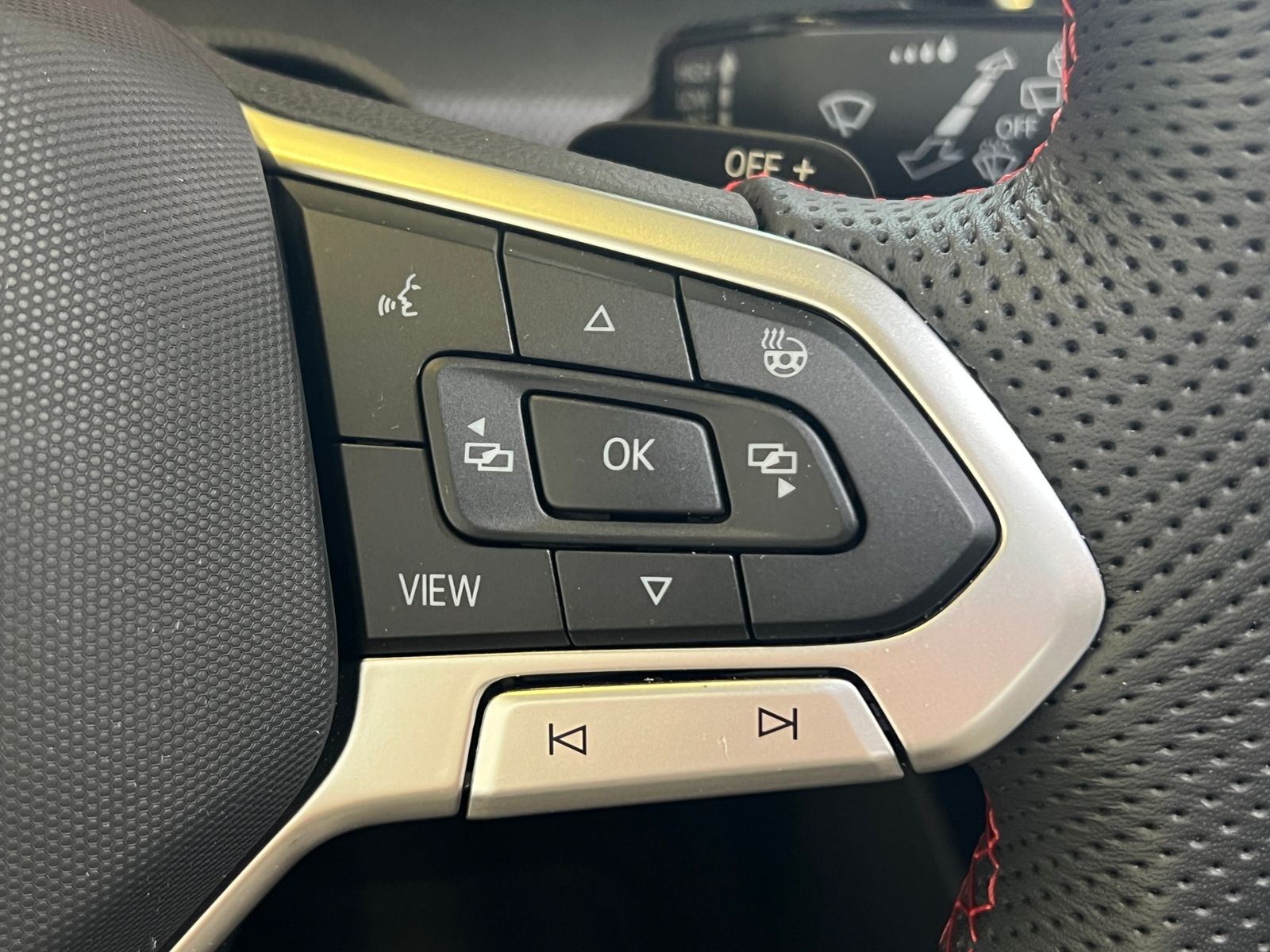 Fahrzeugabbildung Volkswagen Golf VIII GTI 2.0 TSI DSG *AHK, LED, Black Style