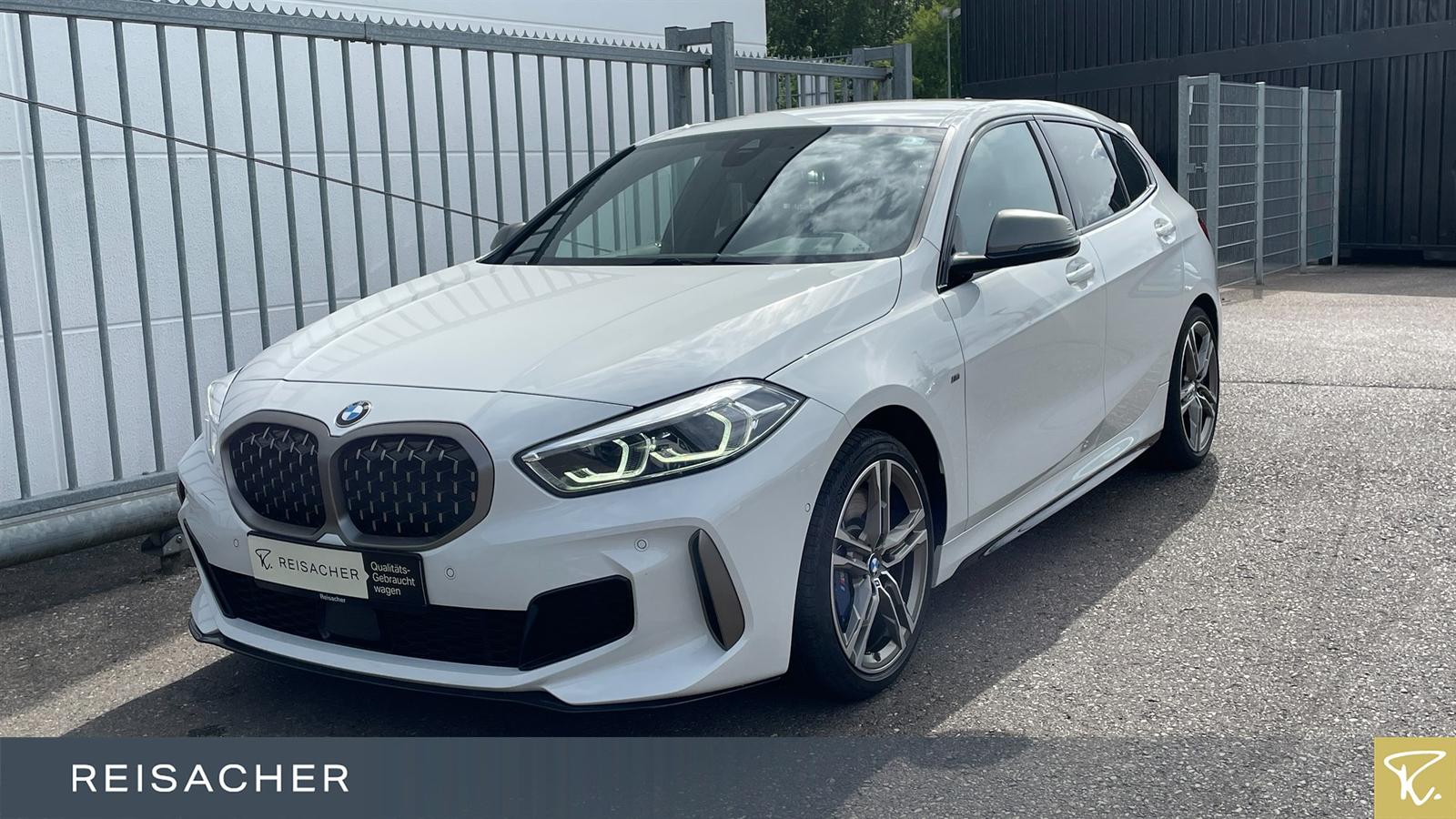 BMW M135i xDrive ParkAss,RFK,adLed,HiFi,LiCoPr,18"LM