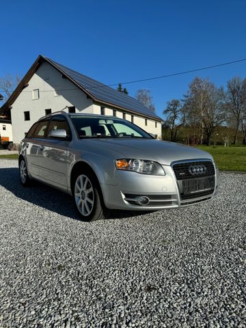 Audi A4 Avant 2.0 TDI quattro, Navi, Tüv , AHK