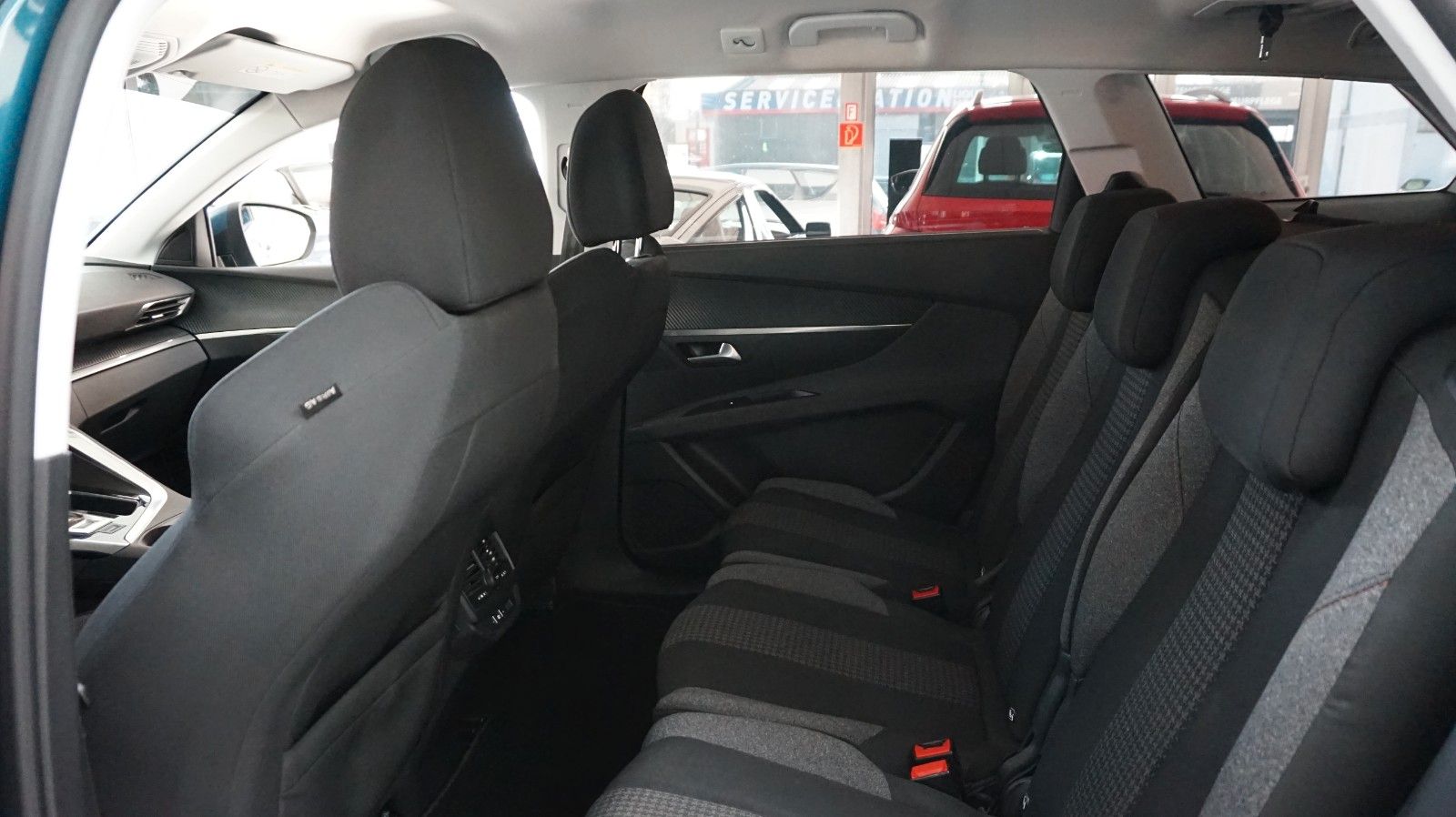Fahrzeugabbildung Peugeot 5008 Active Business 7 Sitzer Scheckheftgepflegt