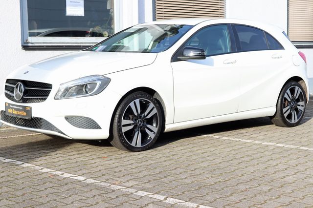 Mercedes-Benz A 200 7-G DCT URBAN+NIGHT PAKET *2-HAND