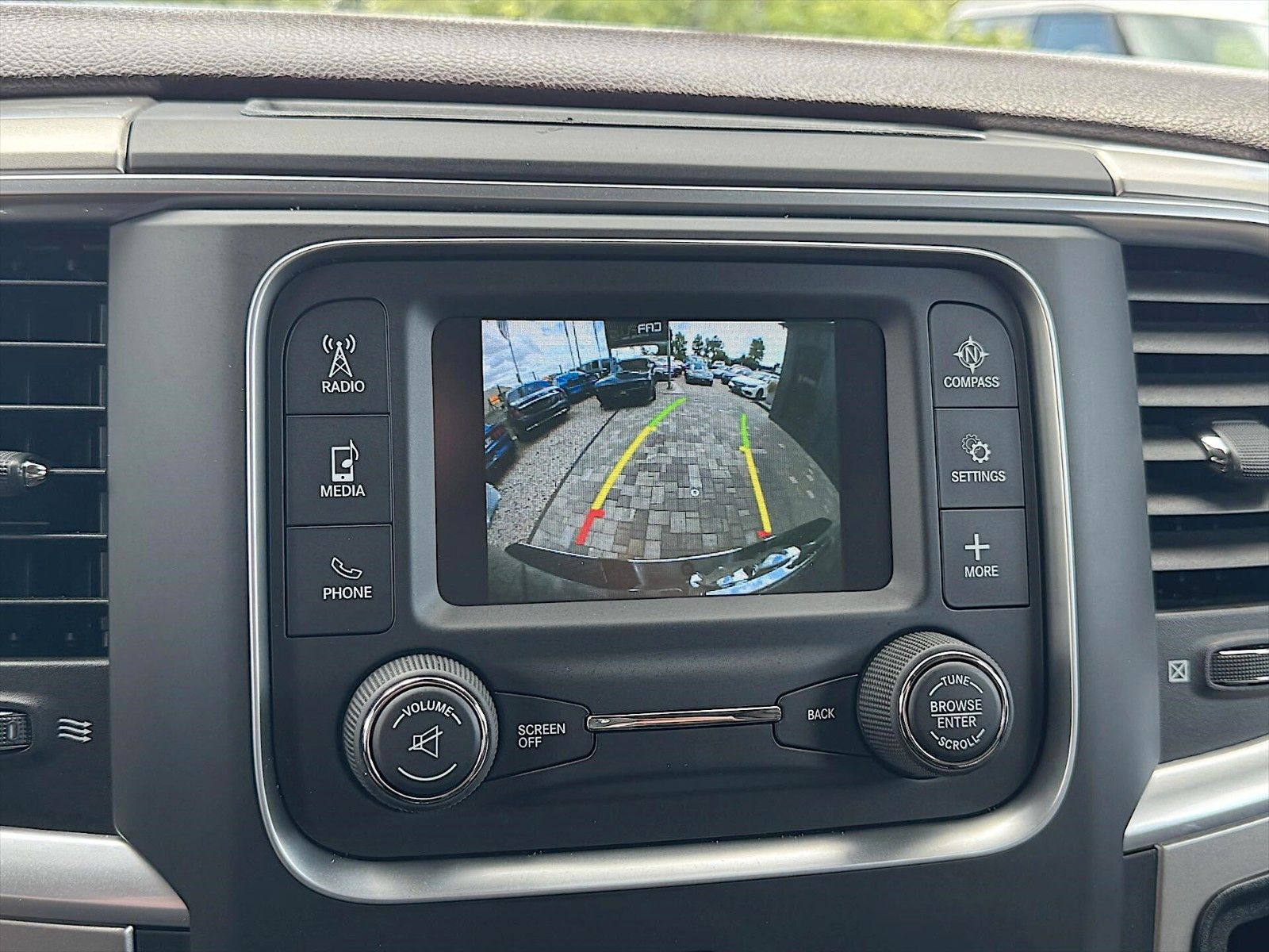 Fahrzeugabbildung Dodge RAM 5.7 V8 HEMI SPORT CrewCab 6 Sitze LPG PRINS