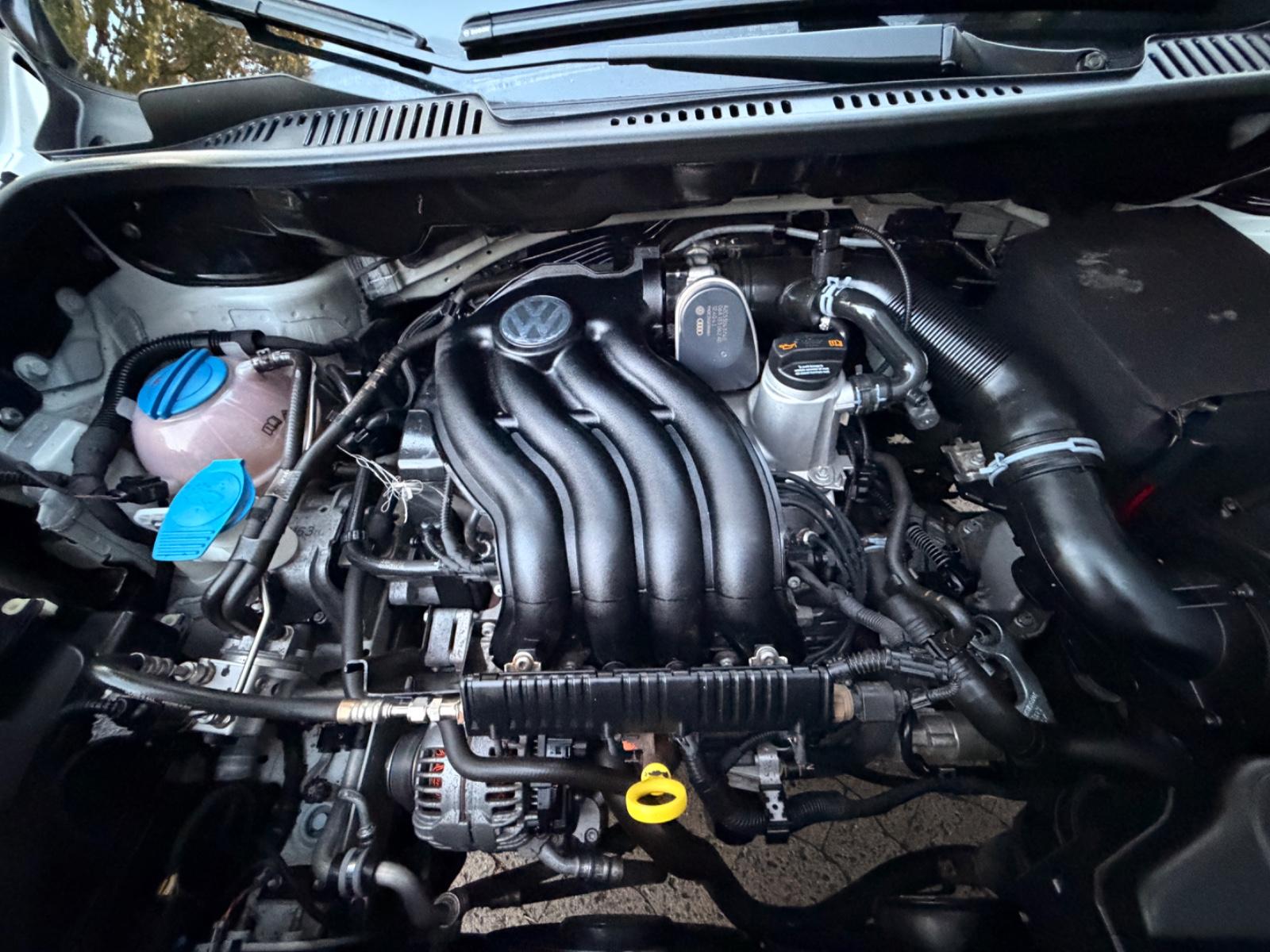 Volkswagen Caddy 2.0 EcoFuel Behörde ZR+Reifen NEU