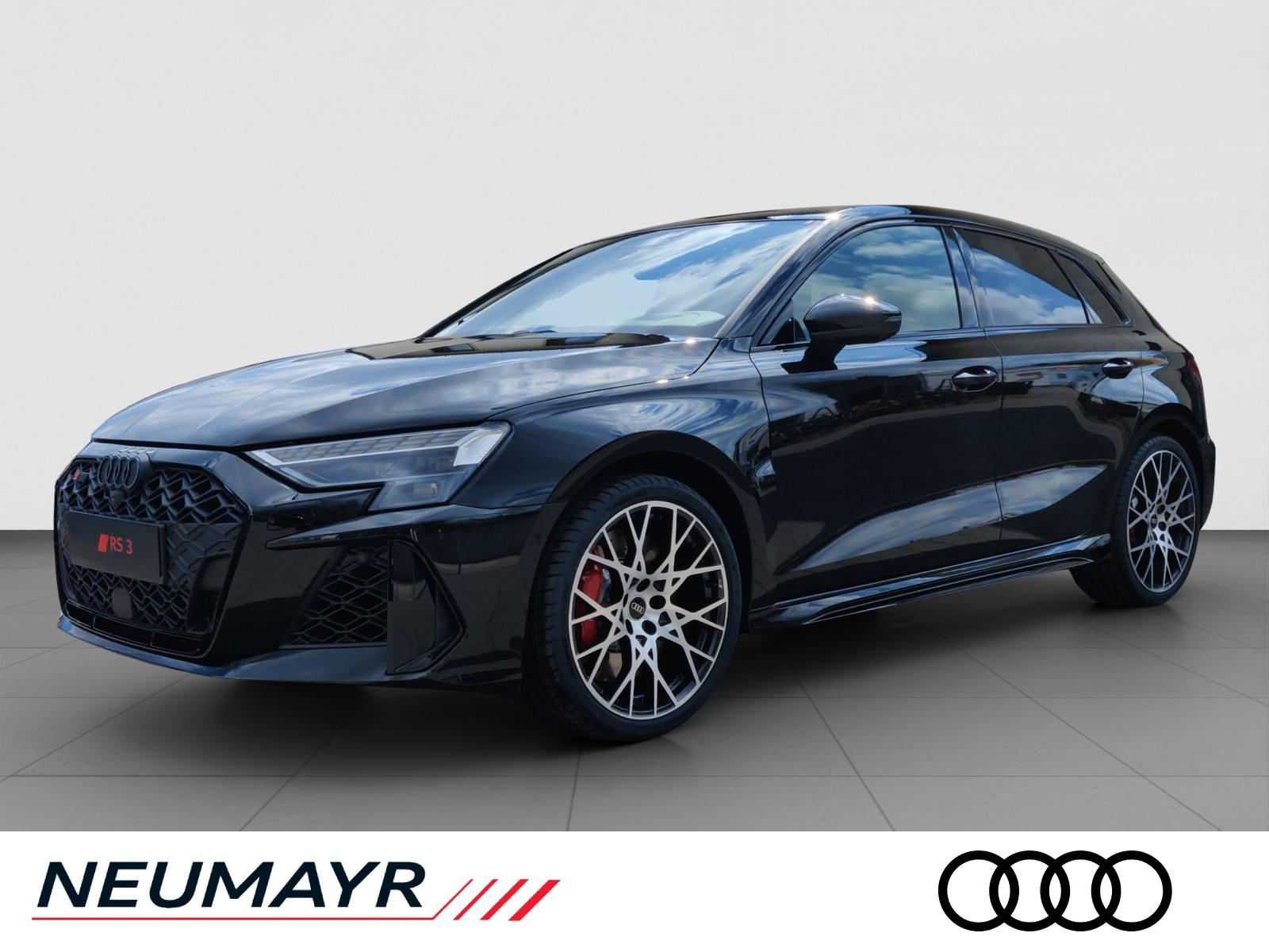 Audi RS3 Sportback quattro Sonos; Matrix; 285 kmH