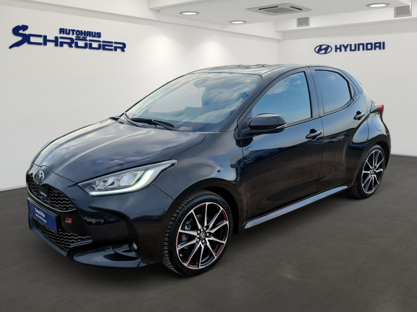 Fahrzeugabbildung Toyota Yaris GR Sport ALCANTARA+LED+SHZ+ACAA+KAMERA