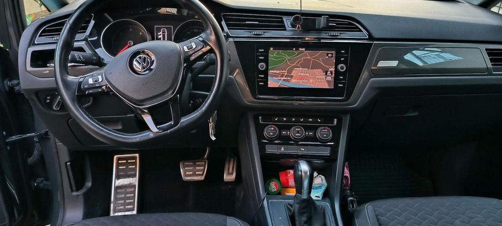 Image of Volkswagen Touran