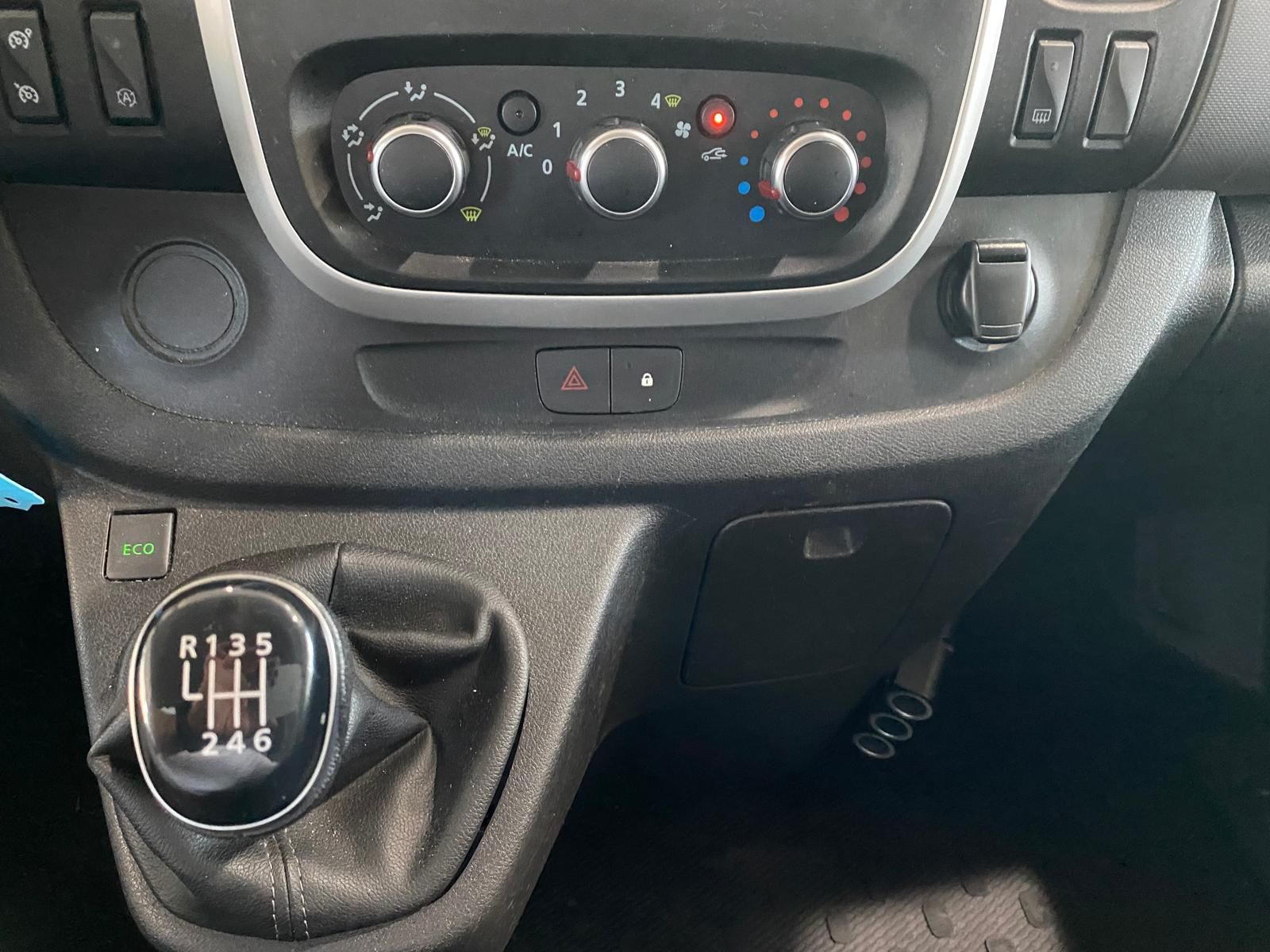 Fahrzeugabbildung Renault Trafic L1H1 2.0 Energy dCi 120/Klima/Navi/WÜRTH/