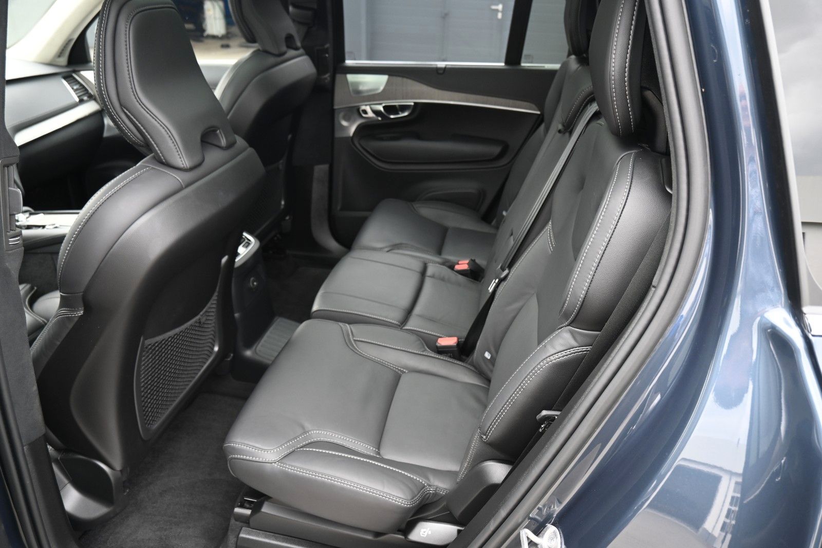 Fahrzeugabbildung Volvo XC90 T8 Ultimate Bright PHEV *AHK*MASS*B&W*LUFT*