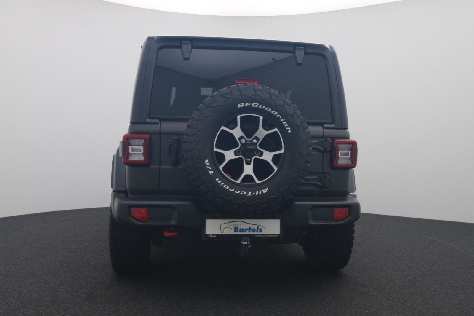 Fahrzeugabbildung Jeep Wrangler Rubicon 2.2l CRDi grün Matt Lackierung