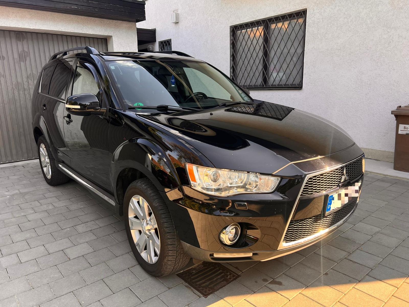 Mitsubishi Outlander 2.2 DI-D Automatik 4WD Xenon AHK Euro5