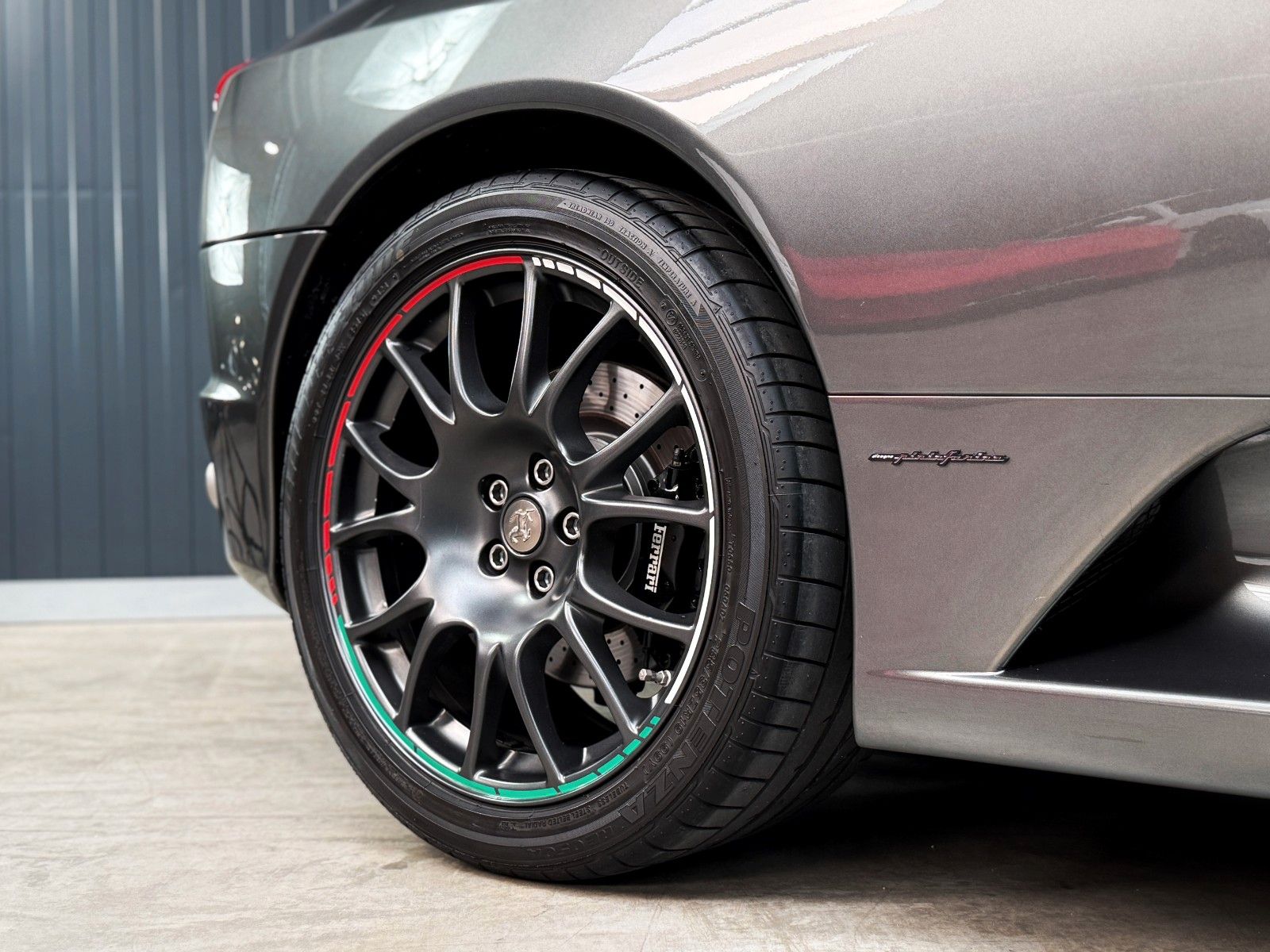 Fahrzeugabbildung Ferrari F430 F1 + Grigio Silverst. + 2.Hand + Scheckheft
