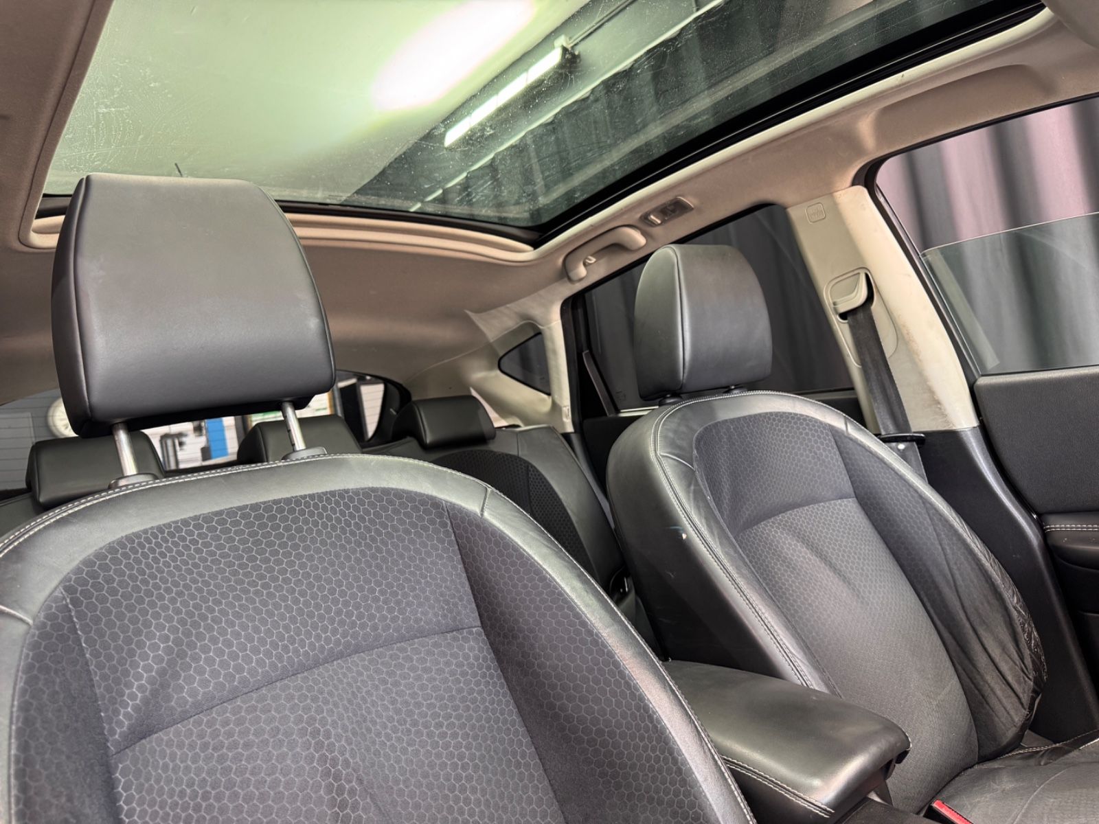 Fahrzeugabbildung Nissan Qashqai 360 4X4|AUTOMATIK|PANO|360KAMERA|NAVI|