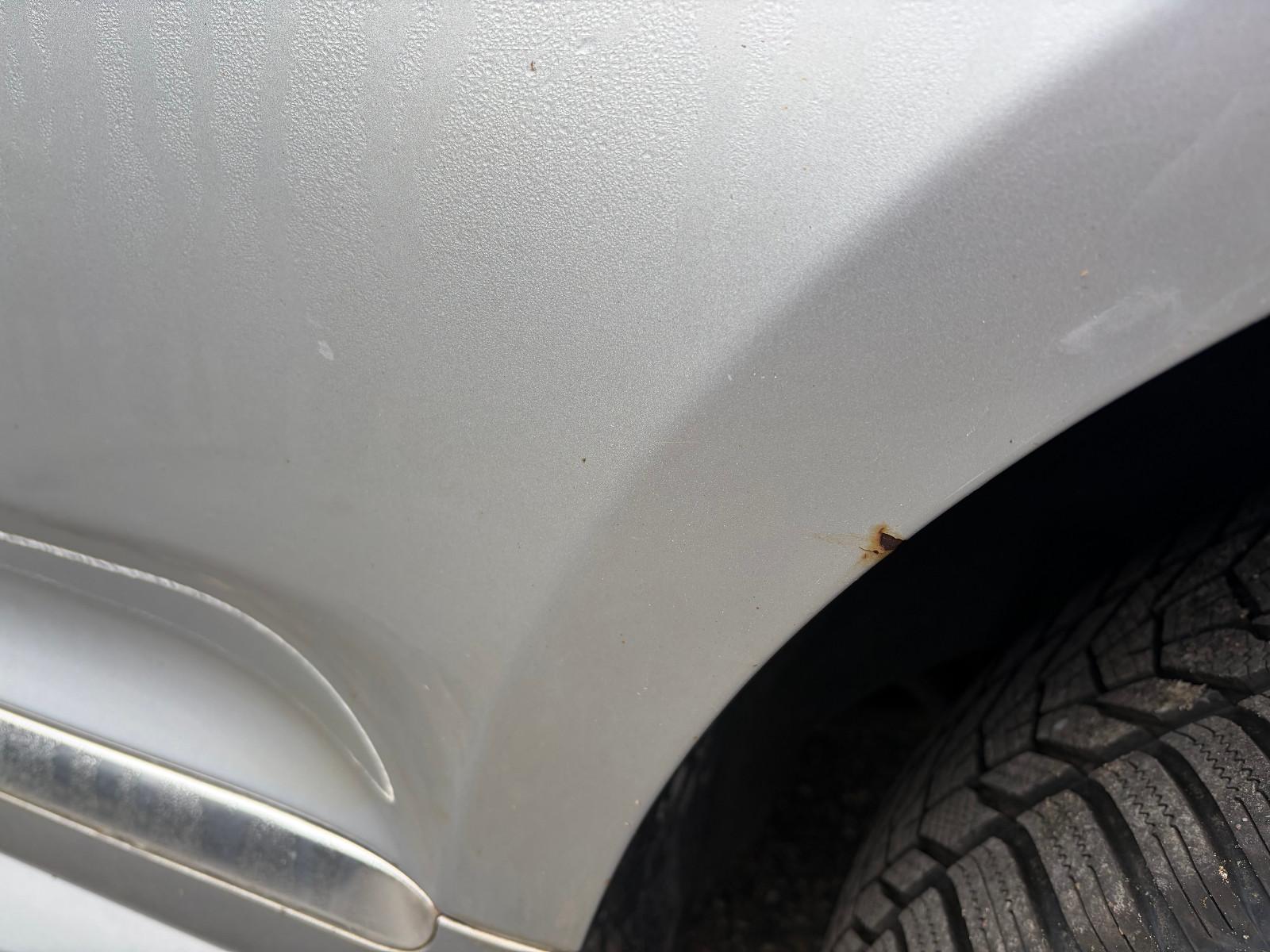 Volkswagen Touareg 2005 — photo 25
