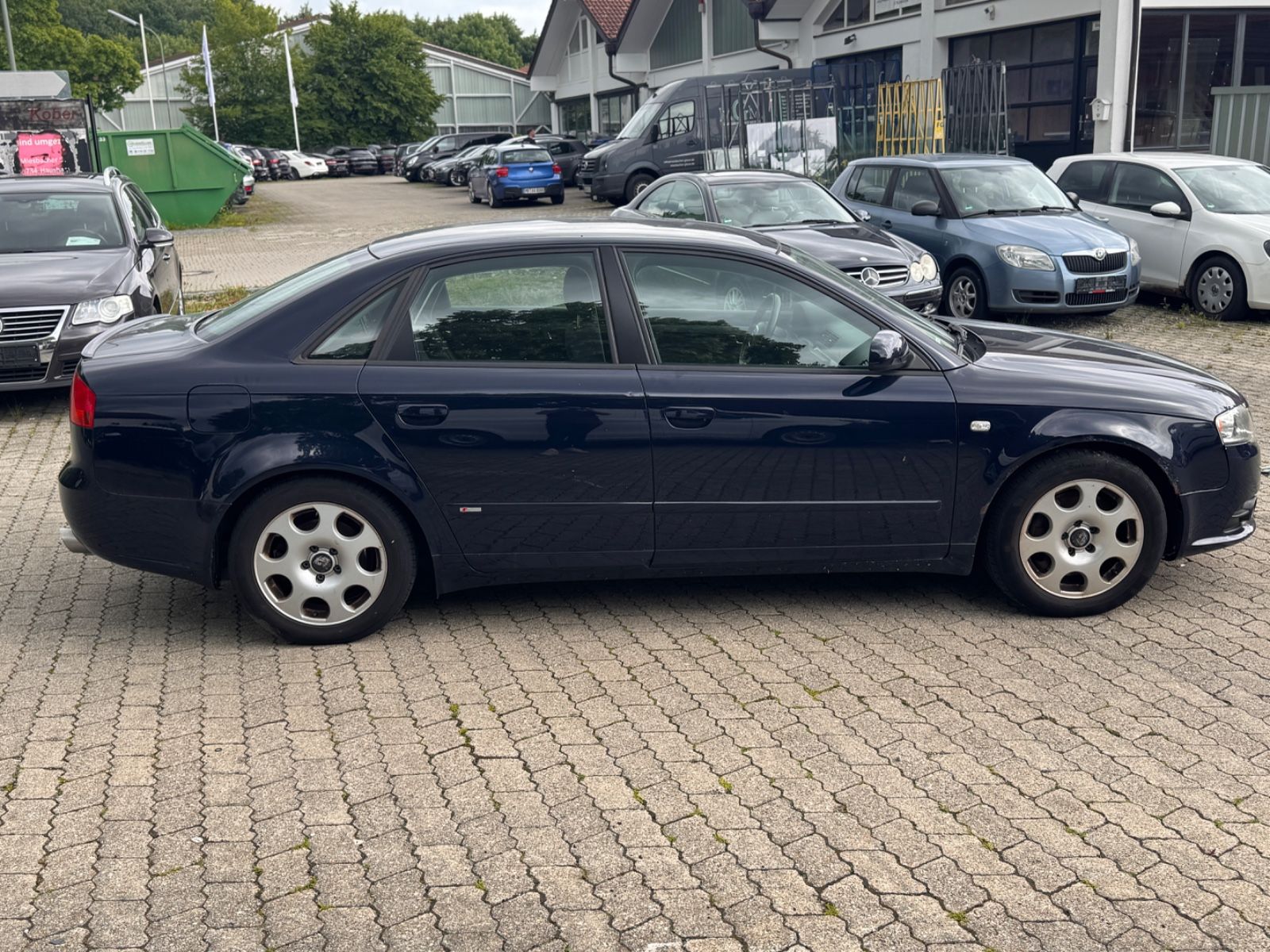 Fahrzeugabbildung Audi A4 Lim. 2.0 TFSI|2xS-LINE