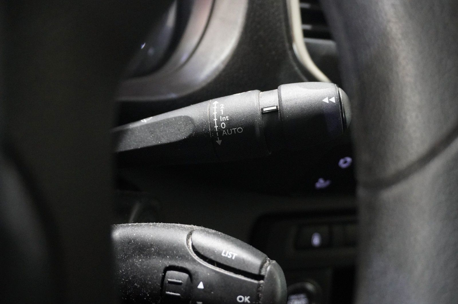 Fahrzeugabbildung Opel Vivaro Kasten M 1.5D EDIT WÜRTH NAVI/KAMERA/TEMP