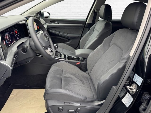 Fahrzeugabbildung Volkswagen Golf VIII 1,5 l TSI Style 6-Gang KLIMA LED NAVI