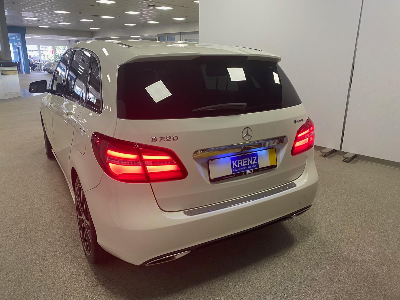 Fahrzeugabbildung Mercedes-Benz B 220 Urban+NAVI+AHK+ALLRAD+KAMERA+18"+DCT+