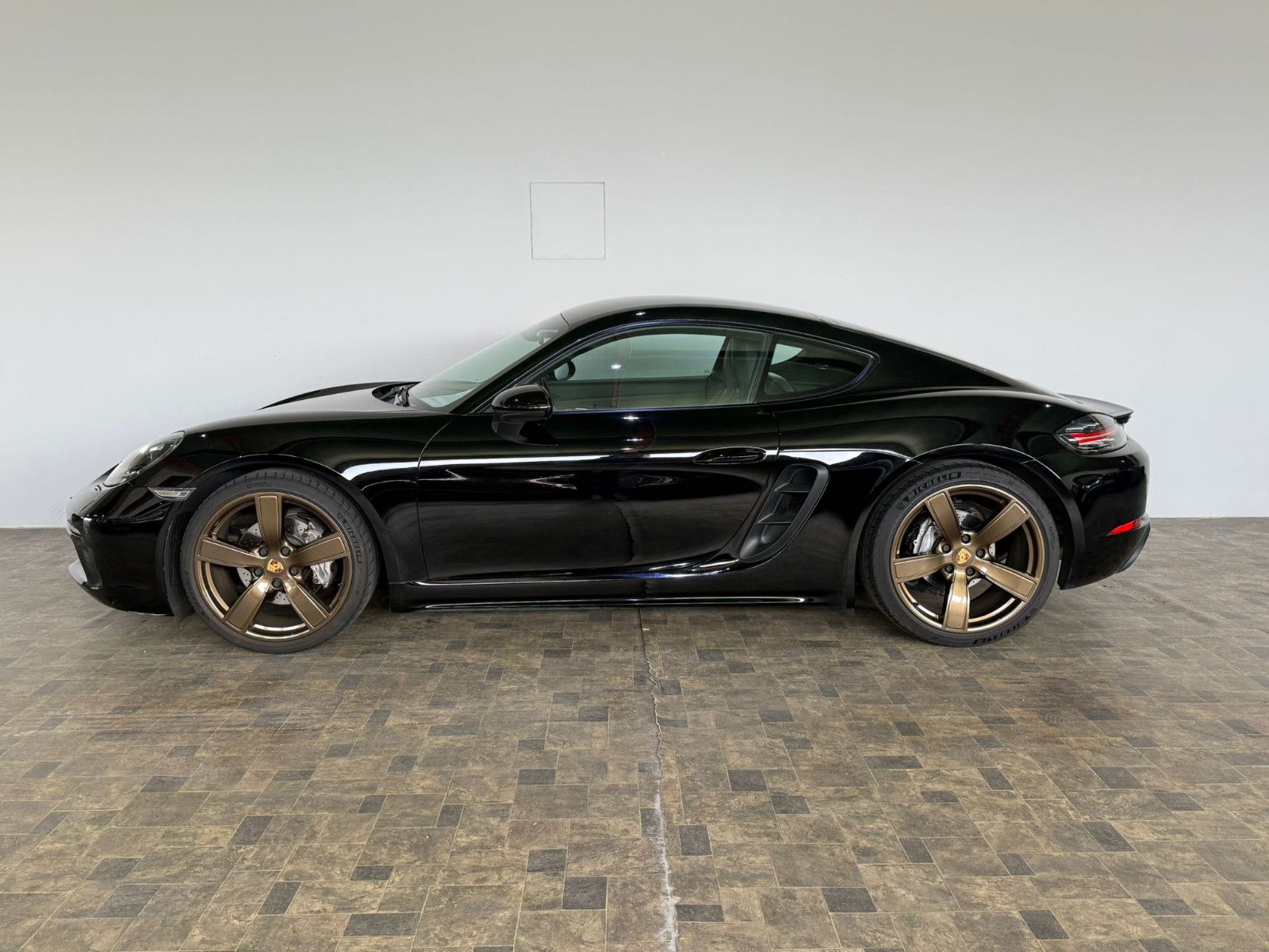 Fahrzeugabbildung Porsche 718 Cayman 2,0i 300PS, Bose, Navi, Leder
