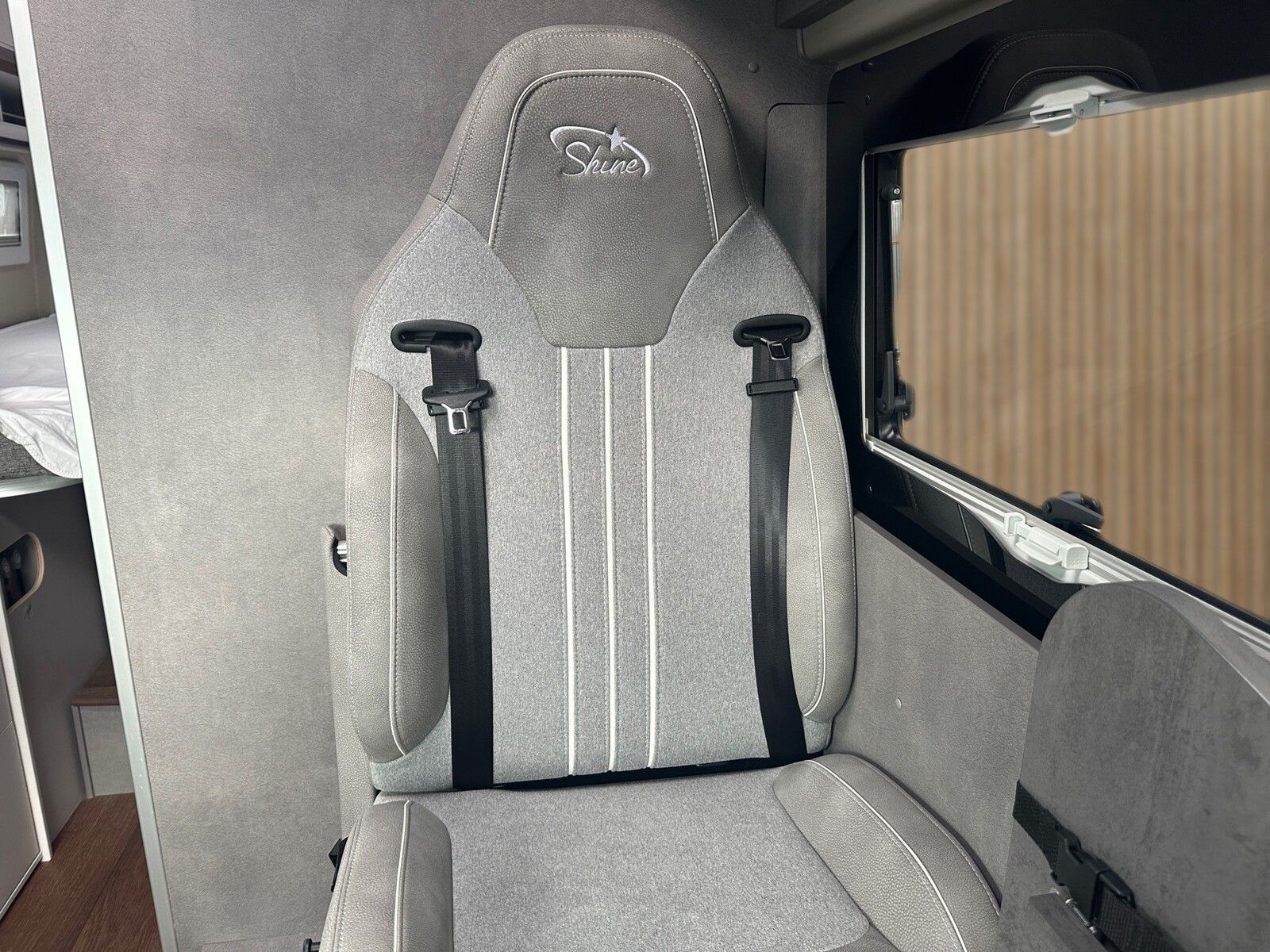 Fahrzeugabbildung Pössl Summit Shine 600 L Citroen 140 PS Markise,AHK,RK