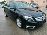 Mercedes-Benz B 200 Sports Tourer  AHK Cam Navi Sitzheiz Xenon