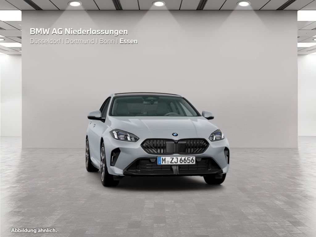 BMW 223 Gran Coupé - Bild 13