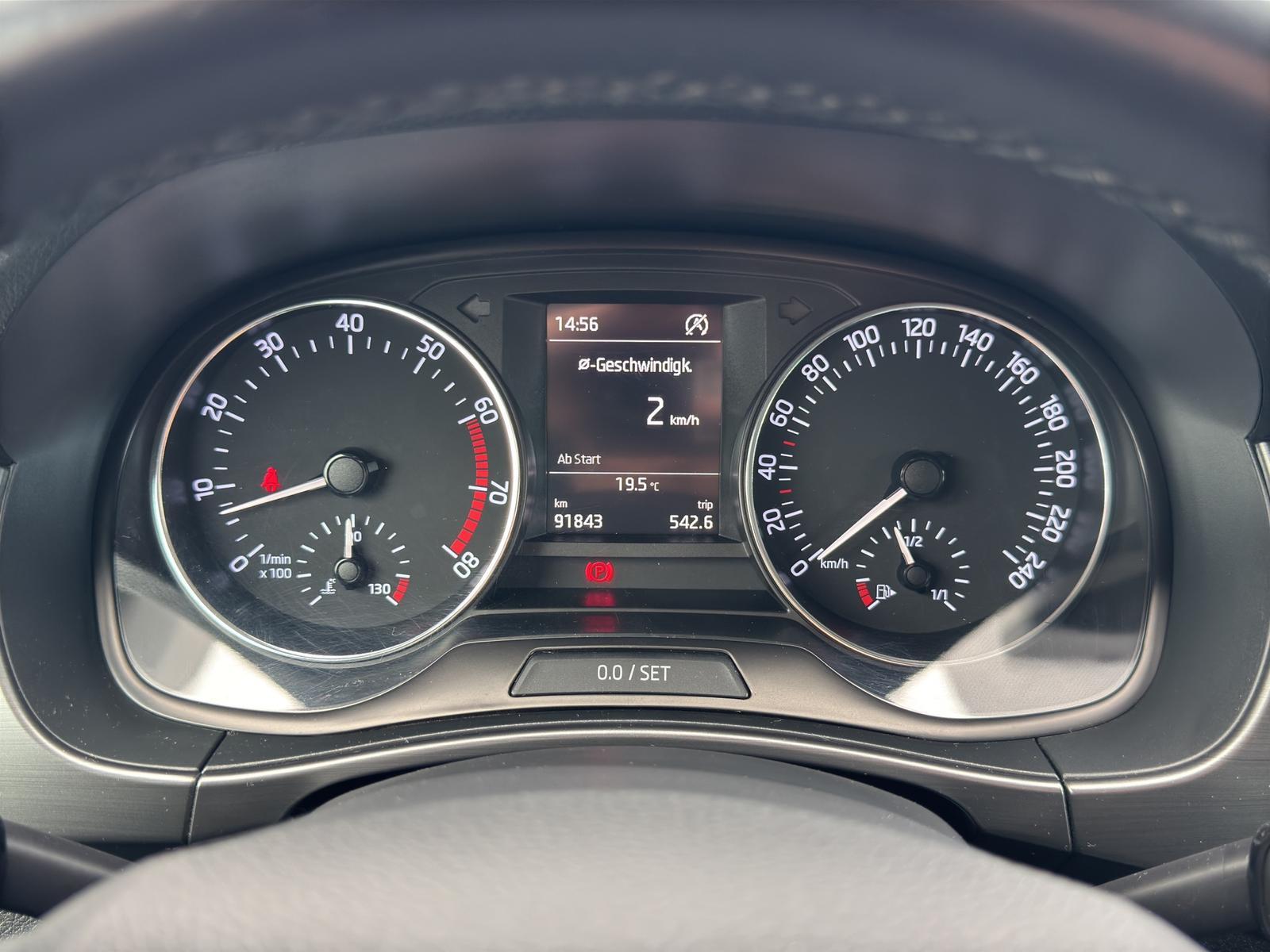 Skoda Fabia Combi 1.2TSI Tempomat PDC Alu16 Sitzhz DAB