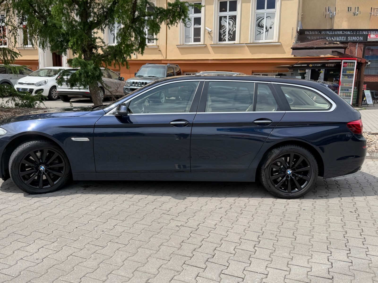 BMW 530d xDrive Touring A Luxury Line Luxury Line