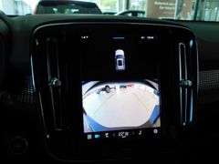 Fahrzeugabbildung Volvo XC40 B3 B DKG Plus Dark 'ACC, PILOT ASSIST'