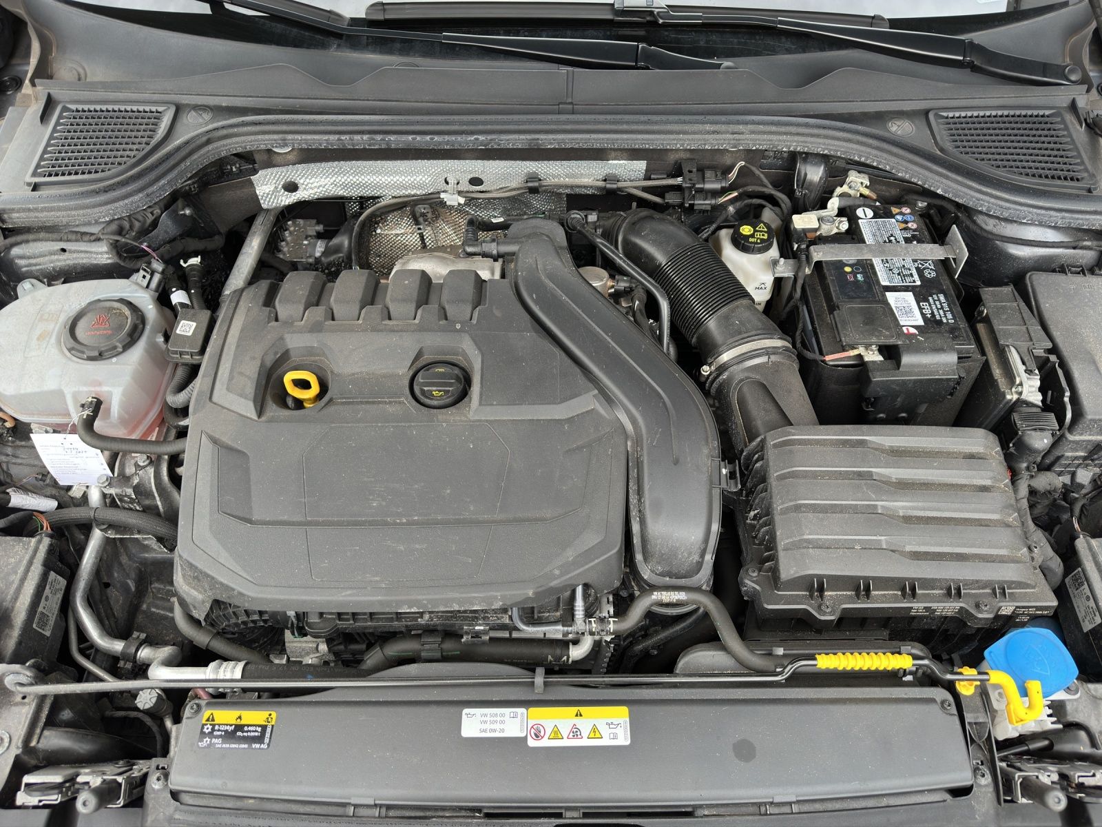 Fahrzeugabbildung Volkswagen Golf VIII Variant eTSI Active DSG NAVI AppConnec