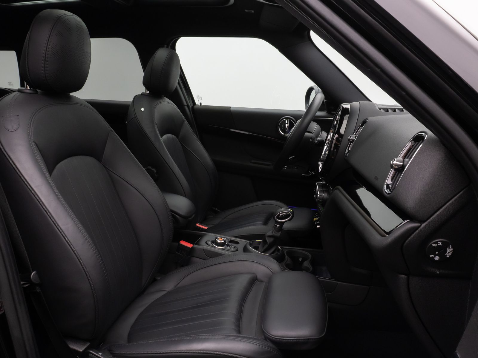 Fahrzeugabbildung MINI Countryman SE (Cooper) ALL4 Panorama Kamera HUD