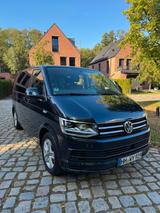 Volkswagen Blauer T6 Multivan Comfortline - Volkswagen T6 Multivan in Hamburg