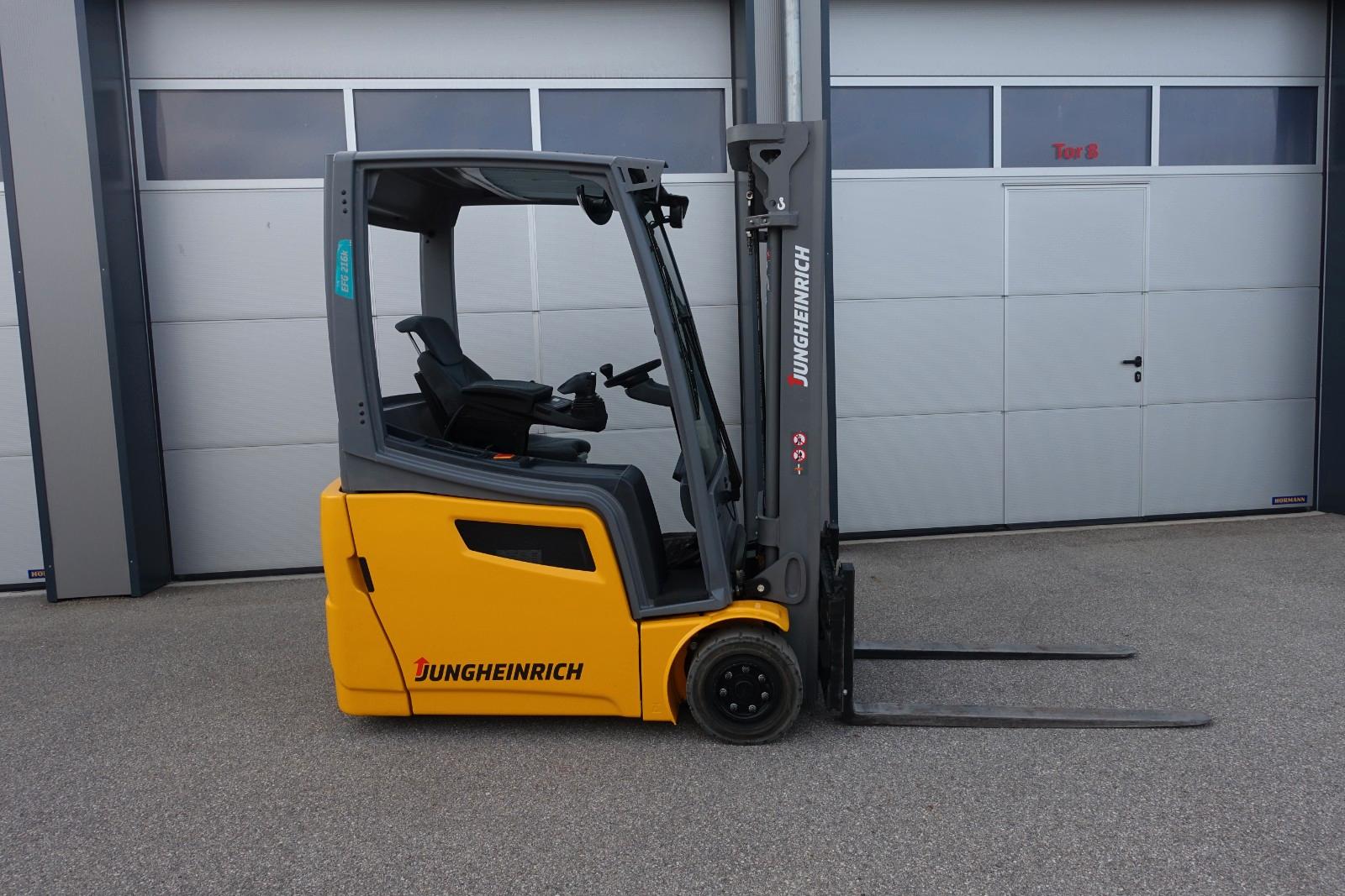 Jungheinrich EFG-216K Triplex Seitenschieber