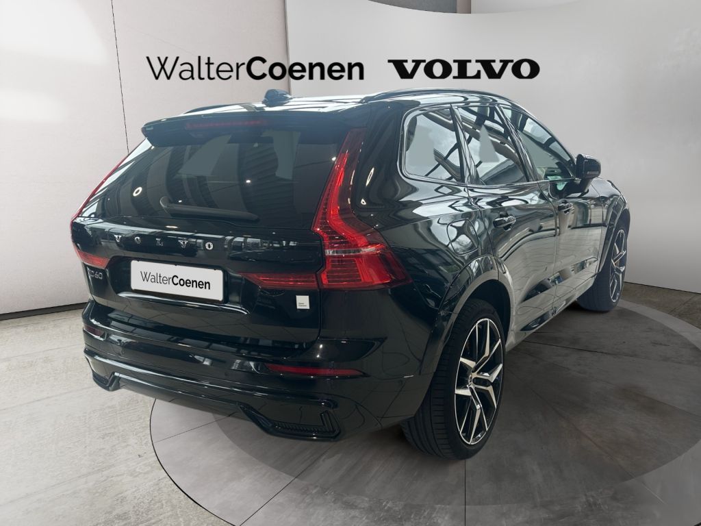 VOLVO XC60 T8 AWD Recharge Polestar Engineered VOLVO XC60 T8 AWD Recharge Polestar Engineered