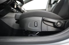 Fahrzeugabbildung Opel Insignia B ST 2.0T ELEGANCE NAVI/LED/VIRT/SH/DAB