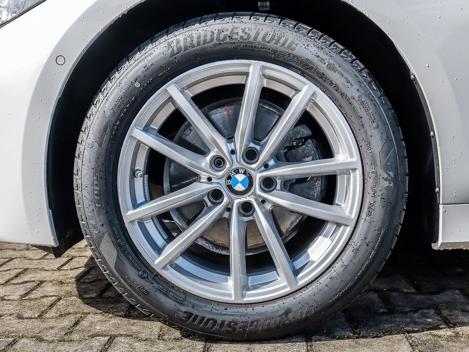 BMW 320 - Bild 4