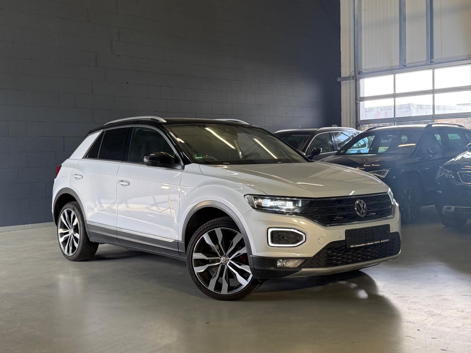 Volkswagen T-Roc Sport 4Motion-PANO-ACC-BEATS-LANE-NAVI-AHK