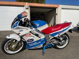Honda VFR 750 F  RC36 - HONDA VFR750R