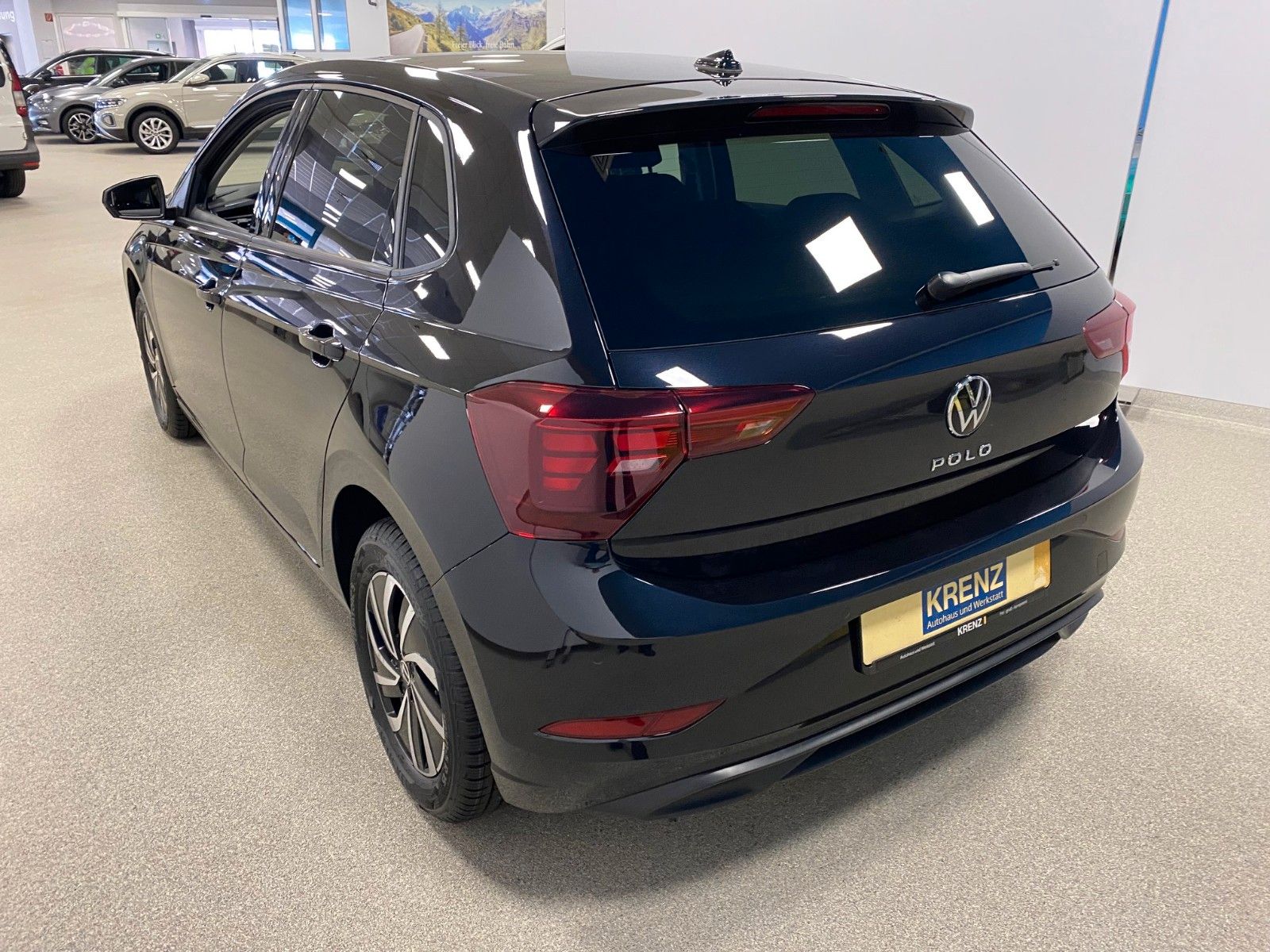 Fahrzeugabbildung Volkswagen Polo 1.0 TSI 70kW DSG Life+ALLWETTER+APP+GARANTI