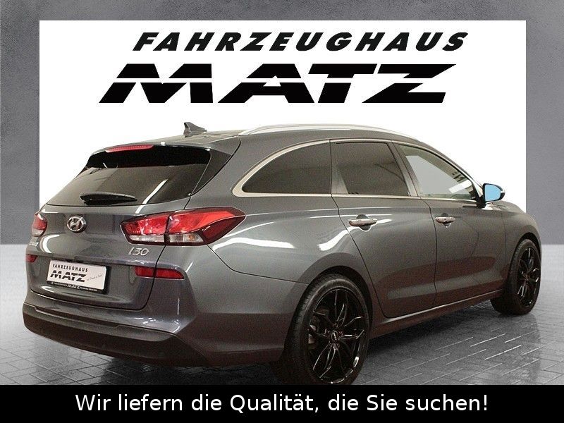 Fahrzeugabbildung Hyundai i30 1.4 T-GDI Premium*Winterpaket*