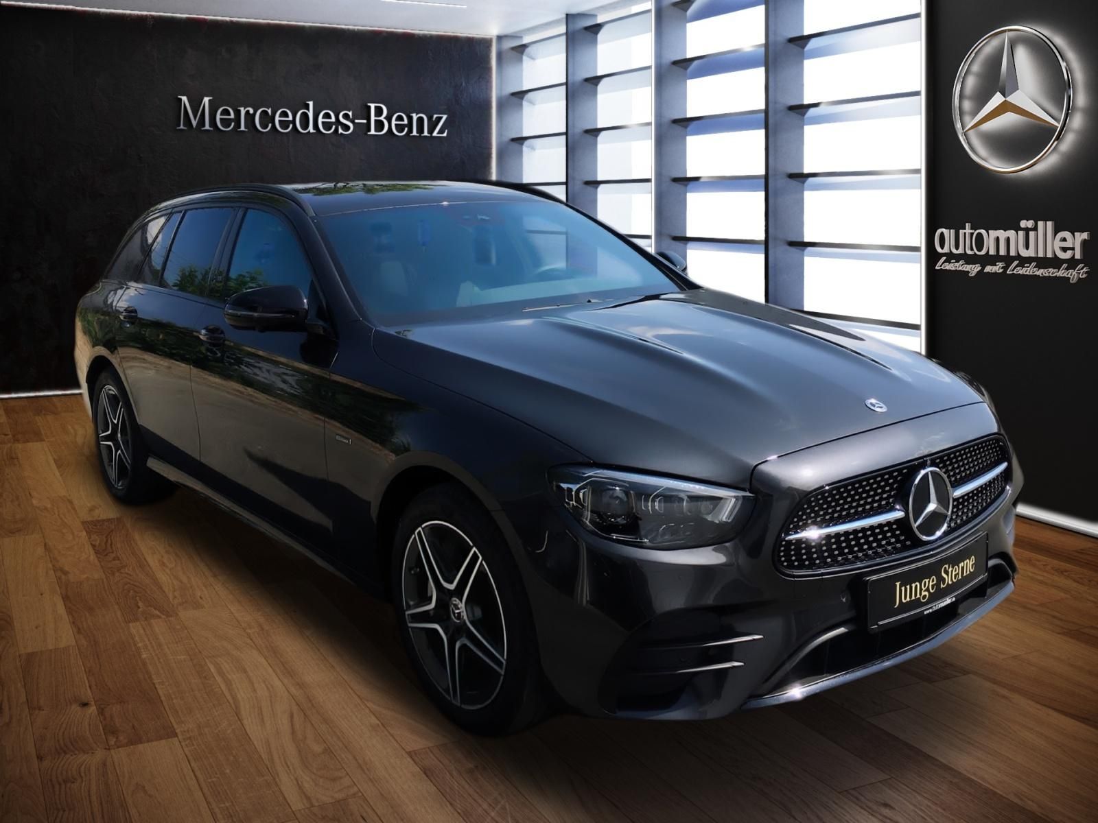 Fahrzeugabbildung Mercedes-Benz E 300 de T AMG*NIGHT*WIDESCREEN*LED*SPUR*360°