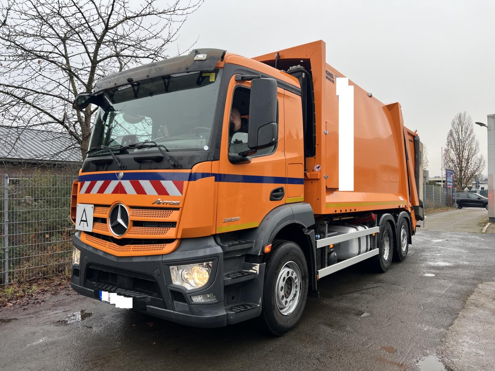 Mercedes-Benz ANTOS 2533/ZOELLER MEDIUM X2/WARTUNGSVERTRAG