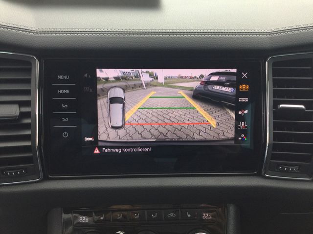 Kodiaq 2.0 TSI Tour 4x4 SHZ KAMERA NAVI ACC LED