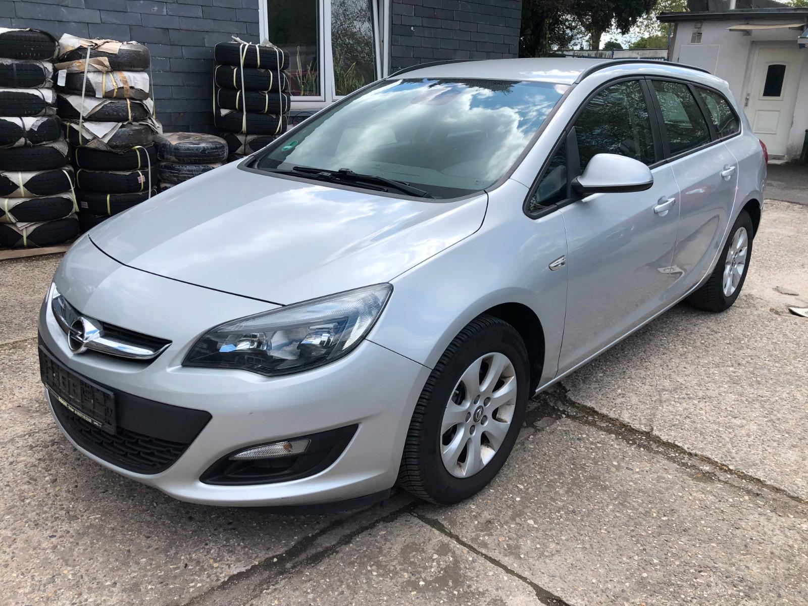 Opel Astra J Sports Tourer Style